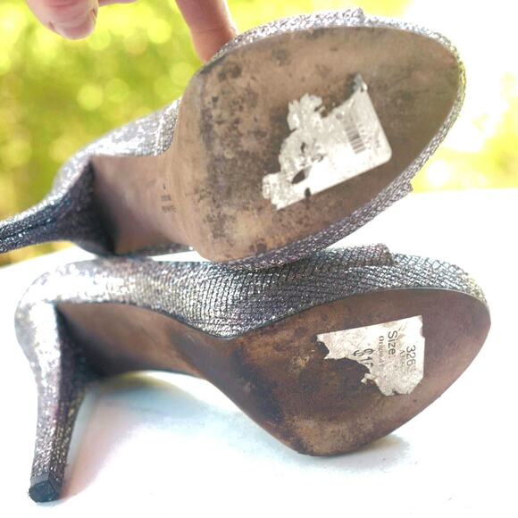 Vera Wang Shimmering Silver Heels - Picture 8 of 13